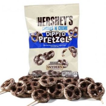 Hershey's Cookies 'N Cream Dipped Pretzels 4.25oz (120g)